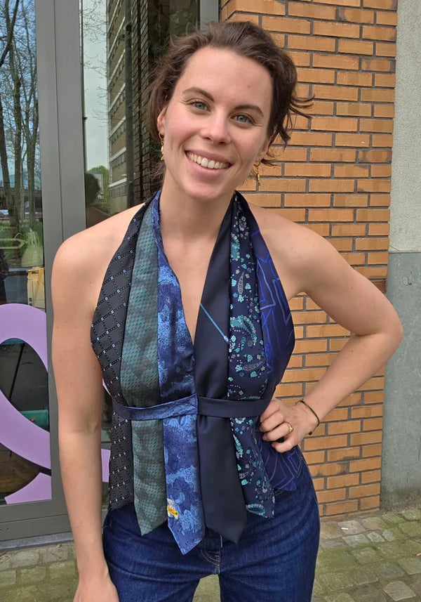Tie top