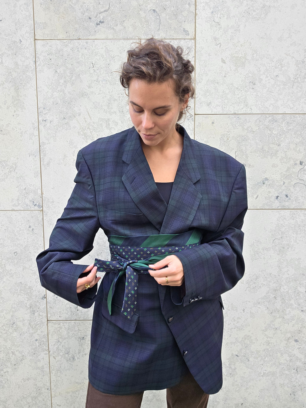 Tie belt